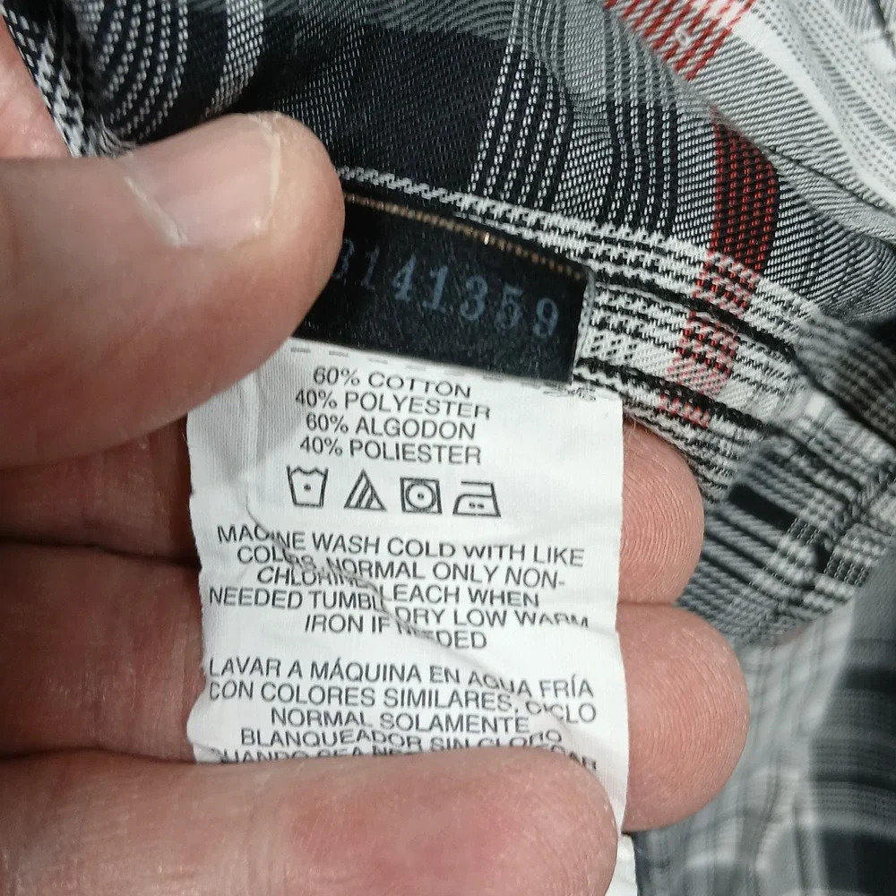 Oakley Plaid Button‎ Up Shirt Men's XL Black Gray Red Long Sleeve Casual Western - Picture 6 of 9